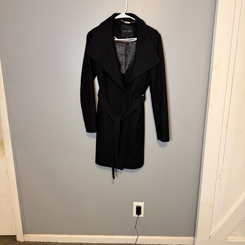 Ivanka Trump Black Knee lengthTrench Coat
